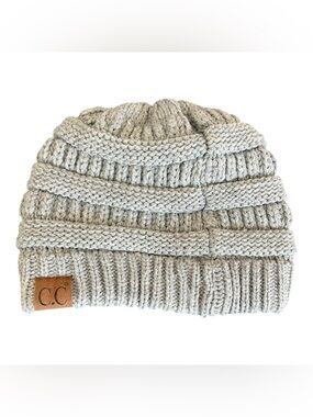 C.C Slouchy Cable Knit Beanie in Light Gray